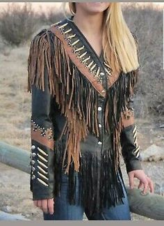 #DECORATIVE #TEXAS #BUCK #SKIN #BUFFALO #BLACK #GENUINE #LEATHER #WESTERN #COAT #JACKET Native American Jackets, Native American Western, Cowgirl Look, Floor Murals, Festival Jacket, American Western, Estilo Country