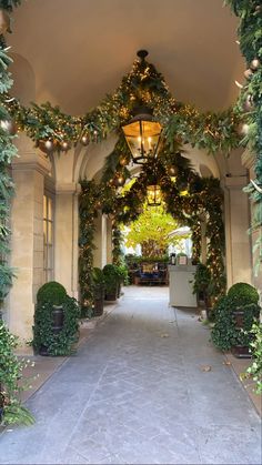 Ralph Lauren 
Paris 
Christmas 
Christmas decorations
2021 Christmas Paris 
2021 Christmas decorations Luxury Christmas Decor, Christmas Interiors, Golden Gate Park, Christmas Inspo, Noel Christmas, Christmas House, Christmas Aesthetic, Christmas Fashion, Christmas Deco