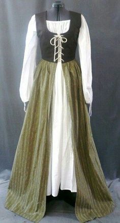 Cinderella Diy, Irish Dress, Diy Sy, Patterns Simple, Medieval Clothes, Fair Outfits, Cinderella Costume, Fest Outfits, Diy Costume