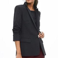 Banana Republic Women's Single Button Blazer With Back Vent. 95% Wool, 5% Spandex. Lined. 00p Nwt Tailored Versatile Outerwear For Formal Occasions, Tailored Versatile Outerwear For Office, Versatile Fitted Blazer, Versatile Fitted Fall Blazer, Versatile Solid Color Fitted Blazer, Versatile Fitted Solid Color Blazer, Fitted Notch Lapel Versatile Blazer, Versatile Fall Office Wear Blazer, Versatile Office Blazer For Fall