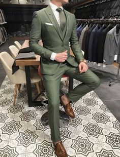 Grooms In Green Suit, Green Suit Summer Wedding, Green Tux For Groom, Mens Green Tuxedo, Olive Green Prom Suit, Green Suit For Men Wedding, Olive Green Tuxedo For Men, Men�’s Wedding Suits 2023, Green Suit Aesthetic Men