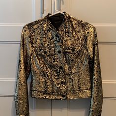 Gold Sequin Jacket In Perfect Conditions Never Worn! Gold Sequin Jacket, Sequin Jacket, Pretty Clothes, Gold Sequin, Gold Fashion, True Religion, Teen Fashion, Pretty Outfits, Night Out