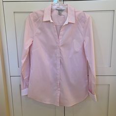 H & M Pink And White Striped Shirt In Excellent Condition Never Worn. Size 6 And 26 Inches In Length. Classic Fitted H&m Shirt, H&m Fitted Shirt For Spring, Fitted Shirt By H&m For Spring, Fitted H&m Shirt For Spring, Spring Fitted Shirt By H&m, H&m Classic Fitted Shirt, H&m White Shirt For Work, H&m Long Sleeve Office Shirt, Spring Workwear Shirt From H&m