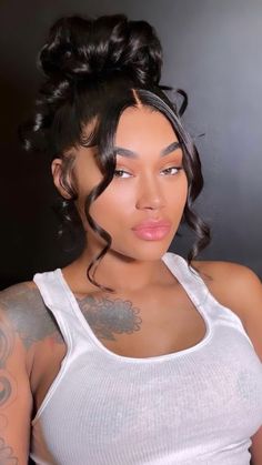 Matric Dance Hairstyles, Hairstyles Unique, Hair Trends 2024, Bride Hairstyles Updo, Short Haircut Ideas, Prom Hairstyles Updos, Black Hair Updo Hairstyles, Sleek Updo