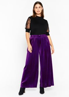 Pantalon plissé en velours Purple. Livraison à domicile ou livraison gratuite en boutique Mood Board, Velvet, Pants