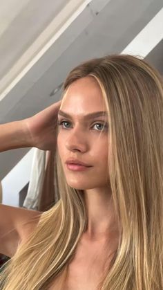 Brondesbury Hair, Model Blonde Hair, Sun Kissed Dark Blonde Hair, Caramel Blonde Straight Hair, Natural Honey Blonde Hair, Wheat Blonde Hair, Natural Looking Blonde Hair, Natural Sunkissed Blonde, Natural Blonde