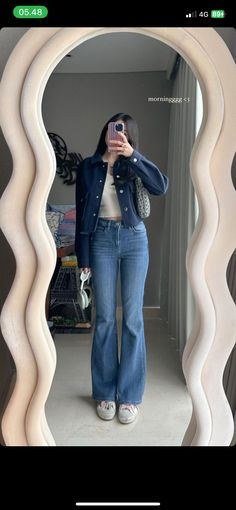 Casual Hijab Outfit Jeans, Cutbray Jeans Outfit, Korean Chic Outfits, Style Konser, Outfit Jeans Hijab, Casual Work Outfits Jeans, Korean Jeans Outfit, Hijab Dress Outfit, Casual Outfits Jeans