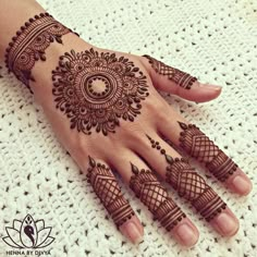 henna designs for hands and feet