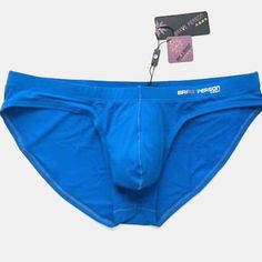 * Brand New W/Tag - Original Package * Look Great At The Beach Or Pool In This: Men's "Brave Person" Bikini Brief - (Bp9791-Rp-L) Blue Size "Medium", Fits Waist 30 - 32"S/74 - 80 Cm's "Large", Fits Waist 32 - 34"S/82 - 86 Cm's "X-Large", Fits Waist 34 - 36"S/86 - 92 Cm's Can Be Worn As Swimwear Or Underwear Great Feel And Fit Ample Pouch 1.5" Side Full Seat 80% Nylon, 20% Spandex Made In China Bundle 2 Or More Items And Receive 10% Off Your Order And Combined Shipping ! Casual Blue Boxer Briefs For Beach Season, Blue Stretch Boxer Briefs For Beach Season, Blue Stretch Brief Swim Trunks, Blue Fitted Boxer Briefs For Summer, Fitted Blue Boxer Briefs For Summer, Summer Fitted Blue Boxer Briefs, Blue Surfing Swimwear Briefs, Blue Brief Swimwear For Surfing, Blue Brief Swim Trunks For Beachwear