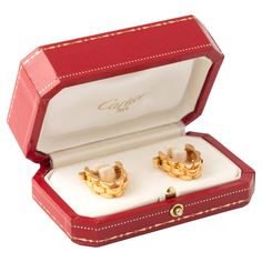 Cartier yellow gold 18K cufflinks. Panther collection. Signed Cartier, marks and numbered C 80205. Circa 1980 Original Cartier box. Total weight: 16.97 grams. Vintage Cufflinks, Cartier, Panther, Cufflinks, Yellow Gold, Yellow, Gold