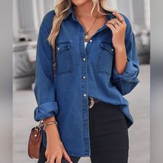 This Stylish Denim Top Has A Relaxed Vibe With Its Dropped Shoulder And Casual Design. It Features A Collared Neckline And Comes With Convenient Pockets And A Buttoned Front. The Top Has A Long Length, And The Sleeves Are Also Long, Making It Perfect For Cooler Weather. Wear It With Your Favorite Black Pair Of Jeans To Complete The Laid-Back Look. Pockets Buttoned Collared Neck Length: Long Long Sleeves Fabric: 95% Rayon, 5% Polyester Stretch: No Stretch Measurements: S: Bust 44.9 In, Shoulder 1 Casual Denim Jacket, Denim Coat Women, Long Sleeve Denim Jacket, Denim Outfits, Camisa Jeans, Long Sleeves Coats, Simple Shirts, Denim Jacket Women, Casual Coat