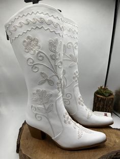 This is embroidery genuine leather custom made cowboy style suzani boots. There is every size available. Made with genuine leather, yok zipper. There is 2 inches, 5 cm heel. Knee high boots. If you need wider calf size please send us your calf circle measurments. Custom boots. Waterproof. Very comfy. We have door to door express shipping service. If you have any question please contact with us. bemyboots.etsy.com  Thank You White Round Toe Heeled Boots For Western Events, White Western Boots For Western-themed Events, White Leather Boots For Western-themed Events, White Snip Toe Heeled Boots For Rodeo, White Western-style Fitted Heeled Boots, White Fitted Western-style Heeled Boots, White Snip Toe Mid-calf Boots For Rodeo, White Snip Toe Heeled Boots For Ranch, White Snip Toe Mid-calf Boots For Western-themed Events