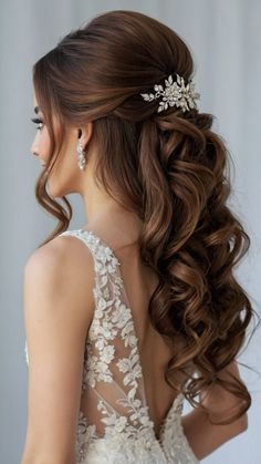 Discover the latest bridal hairstyles for long hair including elegant Indian updos and easy down hairstyles From intricate updo creations to elegant wedding veils and crowns find inspiration for your special day Explore Pakistani and black braid style ideas as well as boho half-up styles that are sure to impress Braided Crown Bridal Hair, Romantic Bridal Hairstyles, Wedding Hairdos For Long Hair, Bridal Hair With Bangs, Easy Down Hairstyles, Braid Style Ideas, Latest Bridal Hairstyles, Black Braid Styles, Intricate Updo