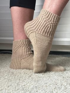 Comfortable Soft Beige Socks, Comfortable Beige Mid-calf Socks, Soft Comfortable Beige Socks, Comfortable Knitted Cream Socks, Comfortable Cream Knitted Socks, Beach Socks, Bed Socks, Winter Socks, Warm Socks