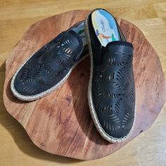 Nwot Olukai Mules Leather Black Round Toe Slip-ons For Beach, Black Slip-ons For Summer, Black Slip-ons With Cushioned Footbed For Summer, Black Low-top Slip-ons For Summer, Black Round Toe Slip-ons For Summer, Summer Black Low-top Slip-ons, Black Slip-ons With Round Toe For Summer, Black Cushioned Slip-ons For Spring, Casual Sandals With Perforations In Synthetic Material