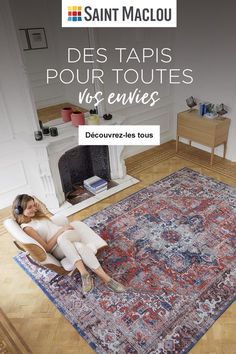 a woman sitting on a chair in front of a rug with the caption des tapis pour toutes vo envoies