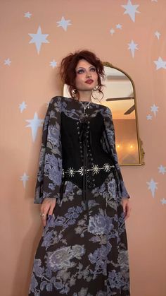 Ethereal Witch, Elegant Witch, Witch Outfits, Goth Scene, 90's Grunge, 1990's Fashion, Goth Outfits, Fashion Makeup