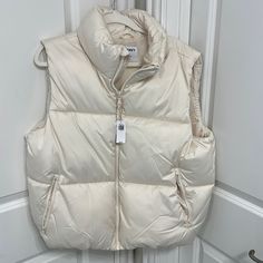 Old Navy Women’s Puffer Vest. Size Large; Cream. Navy Puffer Vest, White Puffer Vest, White Puffer, Jacket Parka, Old Navy Women, Down Parka, Sleeveless Vest, Navy Women, Puffer Vest