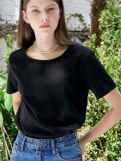 This is a feminine and casual top by ANEDIT that is made out of high quality and sturdy material. With distinctive mood of the design and comfortable wear, you can style it for your casual daily outfit.- U neckline and standard fit- Tentar and tumble processed fabric- Trendy and casual mood Trendy Plain T-shirt For Everyday, Trendy Crew Neck Short Sleeve Top For Casual Gatherings, Casual Crew Neck Short Sleeve Top, Casual Crew Neck Short Sleeve Top For Gatherings, Trendy Relaxed Fit Short Sleeve Top For Casual Gatherings, Casual Solid Color Short Sleeve Top With Scoop Neck, Trendy Short Sleeve Crew Neck Top In Solid Color, Trendy Short Sleeve Solid Color Crew Neck Top, Casual Short Sleeve Scoop Neck Top For Everyday