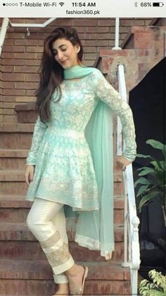 Pakistani Frock Design, Pakistani Frocks, Pakistani Fashion Casual, Party Wear Indian Dresses