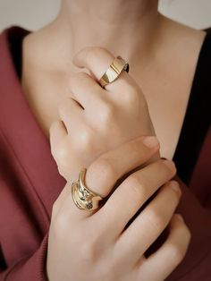 A perfect choice for those who appreciate timeless elegance, this 14K Solid Gold Wave Model Geometric Ring is a must-have. Its unique design features a double wave ring layered with a thick spiral yellow gold band, making it suitable for both men and women. Whether it is for a special occasion like a wedding or a thoughtful Mother's Day gift, this ring is sure to make a lasting impression. Product Details  ✪ Handmade / Handcrafted Fine Jewelry  ✪ Gold Weight: Approx Ring Number 1: 2.92g (Based o Gold Spiral Stackable Rings, Spiral 14k Gold Wedding Ring, Elegant Gold Spiral Stackable Rings, Gold Stackable Bypass Ring For Wedding, 14k Gold Spiral Wedding Ring, Modern Gold Spiral Ring, Elegant 14k Gold Spiral Rings, Modern Twist Wide Band Rings As A Gift, Minimalist Spiral Wedding Rings