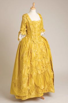 C.1750s Yellow Sack Back Gown Made to Measure - Etsy Brasil Historical Baroque Wedding Dress, Regency Style Historical Ceremonial Dress, Ceremonial Regency Dress With Historical Design, 18th Century Dress With Fitted Bodice And Historical Design, Historical Baroque Victorian Wedding Dress, 18th Century Style Ball Gown Wedding Dress, Marie Antoinette Style Gown With Historical Design, 18th Century Wedding Dress With Historical Design, 18th Century Wedding Dress With Ruffles