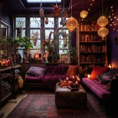 Magical Living Room, Old Hollywood Living Room, Bohemian Gothic Decor, Witchy Bedroom, Gothic Kitchen, Deco Studio, Dark Home Decor, Earthship, Dreamy Room