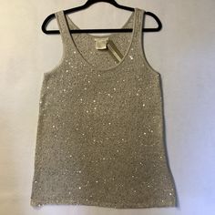 Matty M Sequin Sleeveless Shirt Size M Brand New, Never Used Silver Color Knit Fabric 69% Polyester/31% Cotton Approximate Measurements Taken Flat: Pit To Pit 18" Length 28" From A Smoke Free Home Will Ship Next Business Day Knotted Blouse, Tied T Shirt, Colorful Blouses, Silky Blouse, Summer Blouses, Pullover Shirt, Sleeveless Shirt, Boho Tops, Sleeveless Tank Top