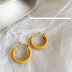 fb-feed Yellow Hoop Earrings For Pierced Ears, Classic Summer Jewelry For Gifts, Trendy Round Summer Earrings, Summer Trendy Round Earrings, Minimalist Hoop Earrings For Summer, Trendy Yellow Hoop Jewelry, Trendy Yellow Everyday Earrings, Trendy Yellow Small Hoop Jewelry, Trendy Yellow Earrings For Everyday