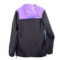 Embrace the chill in style with The North Face Womens Size M Purple Black “Vinny Ventrix” Pullover Hooded Fleece Jacket. This stunning jacket combines a vibrant purple and black colorblock design that not only elevates your casual wardrobe but also provides the warmth and comfort you crave during colder months. Crafted from durable nylon, this long-sleeve pullover features a cozy hood, making it the perfect companion for outdoor adventures or relaxed weekends.The North Face Womens Size M Purple Purple Outerwear With Drawstring Hood For Streetwear, Purple Drawstring Hood Outerwear For Streetwear, Purple Streetwear Outerwear With Drawstring Hood, The North Face Black Hooded Hoodie, Black The North Face Hoodie For Streetwear, Purple Winter Hoodie For Outdoor, Winter Outdoor Purple Hoodie, Purple Winter Hoodie Outerwear, Winter Athleisure Nylon Hoodie