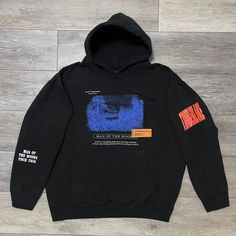 Justin Timberlake X Heron Preston 2018 Man Of The Woods Tour Hoodie Sweatshirt Actual Measurements: Tag Size Medium Chest Arm Pit To Arm Pit: 25” Wide Or 50” Around (Oversized Relaxed Fit) Length: 27” Long Full Sleeve: 29” Long Excellent Preowned Condition. 80% Cotton 20% Polyester Blend. Appears To Have Been Worn Only A Handful Of Times. Very Minimal Fading To The Material And Graphics. No Holes, Stains Or Odors. Tagged A Medium But Has An Oversized Fit. Could Fit A Large Or Xl Depending On How Winter Black Hoodie With Graphic Design, Winter Black Graphic Hoodie, Winter Graphic Design Black Hoodie, Winter Hoodie With Graphic Design And Crew Neck, Black Hooded Sweatshirt With Graphic Design, Graphic Hoodie For Winter Streetwear, Winter Crew Neck Hoodie With Graphic Design, Urban Halloween Sweatshirt With Graphic Print, Urban Style Halloween Graphic Sweatshirt