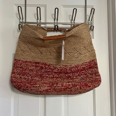 Perfect For A Get Away Trip! Summer Hobo Bag With Leather Handles, Casual Handwoven Hobo Bag For Summer, Casual Summer Hobo Bag For Day Out, Casual Hobo Bag For Summer Day Out, Casual Hobo Bag For Spring Day Out, Summer Hobo Bag With Leather Handles For Vacation, Summer Vacation Hobo Bag With Leather Handles, Summer Hobo Bag For The Beach, Summer Rectangular Hobo Bag For Day Out