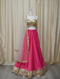 *3 piece set - includes a matching dupatta    *Bandhini print high quality satin silk material, flared skirt with a golden blouse and net dupatta    *Readymade: Bust 32-38 inches - please message us your size *Can be paired with a white or matching pink shawl   *Color May Vary Slightly From Picture  *Please message us for size customization options! *Our store is located in Los Angeles, CA and in store pick up is welcome Desi Wedding Guest, Bandhani Lehenga, Golden Blouse, Pink Shawl, Magenta Rose, Blouse Embroidery, Blouse Design Images, Set Saree, Pink Lehenga