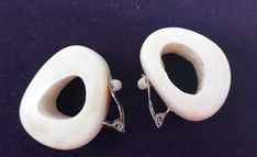 Bone Earrings, Bone Jewelry, Earrings Halloween, Halloween Costume Accessories, Vintage Jewelry Box, Halloween Jewelry, Accessories Vintage, Vintage Holiday, Vintage Halloween