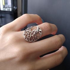 Metal: Solid Sterling Silver Metal Stamp: 925 Face Height: 22 mm Custom orders welcome! Tree Of Life Ring, Life Ring, Thumb Rings Silver, Large Tree, Rings Silver, Thumb Ring, Thumb Rings, Ring Band, Metal Stamping