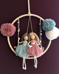 Diy Yarn Dolls, فن النسيج, Macrame Doll, Macrame Knots Pattern, Yarn Dolls, Macrame Wall Hanging Diy, Diy Yarn Crafts, Doll Diy Crafts, Fairy Crafts