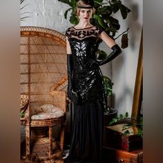 1920s Style Sequin Art Deco Maxi Dress Boutique Sizes Available In Lettering: Xs (2) S (4) M (6) L (8/10) Xl (12) Xxl (14) !!*Please Note*!! *This Is A Pre-Order Item And Requires A Longer Shipping Time. Please Allow 7-10 Business Days Before Shipping.* *See Pictures For Measurements. All Measurements Are Taken Manually And May Very Slightly.* Bundle 2 Or More Items From My Closet For A 15% Discount. Tags: Spring Summer Fall Winter Boho Bohemian Hippie 60's 70' Festival Picnic Butterfly Soft-Gir 1920s Ball Gown, Black Lace Boho Dress, 1920s Glamour, Sequin Art, Boutique Maxi Dresses, 1920s Vintage, Coachella Dress, 1920s Style, Winter Boho