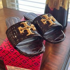 Gorgeous Brown Croc Slide Sandal. Brand New! Luxury Tan Closed Toe Sandals, Luxury Tan Closed-toe Sandals, Luxury Tan Sandals For Formal Occasions, Luxury Tan Flat Heel Sandals, Luxury Tan Open Toe Sandals, Elegant Closed Toe Tan Sandals, Designer Tan Sandals For Formal Occasions, Designer Tan Formal Sandals, Tory Burch Eleanor