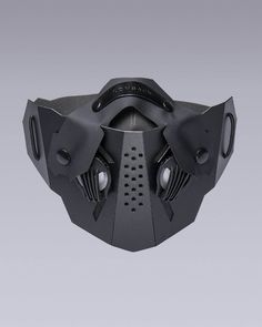 -FEATURES & DETAILS: The product contains a mask storage bag, which is convenient for carrying around every day. The cyber mask body is made of resin material and the panel is lightly folded along the fold line. The black LOGO piece is a soft metal, and the degree of bending can be adjusted according to the individual nose bridge. The back of the cyber mask is equipped with an elastic band on both sides. The two ends of the elastic band are fixed by magnets. Dust cotton filter, with two ventilat Techwear Mask, Mascara Oni, Futuristic Mask, Techwear Hoodie, Cyberpunk Techwear, Mode Steampunk, Techwear Fashion, Face Face, Pahlawan Marvel