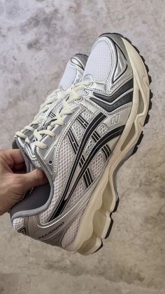 Acisis Shoes, Asics Sneakers Outfit, Dad Shoes Outfit, Men Summer Shoes, Summer Shoes Men, Dad Shoe, Sneaker Outfits, Mens Summer Shoes