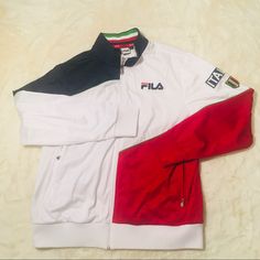 Vintage Fila Sport Italia Patch Full Zip Track Jacket -Men’s Large. New Without Tags Length -29 Pit-24 White Vintage Crew Neck Outerwear, Vintage White Crew Neck Outerwear, White Vintage Track Jacket For Spring, Vintage White Long Sleeve Track Jacket, Fila Jacket, Fila Vintage, Track Jacket, Brands Outlet, Track Jackets