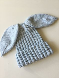 🌱 OMNIS PURA 🌱 Handmade Collection  *Gorgeous knitted organic baby bunny bonnet, *Perfect design bunny ears, *Super soft and healthy, *Breathable texture,  *Protective forehead design,  *Elegant and fun,  *It does not make sweat or itch,   * Long Term Use -0-6M, 6-12M, 1-3Y  * Very soft organic cotton quality and healthy for sensitive skins of babies and kids. * Its pretty and classic style allows you to make various combinations during the growth of your little ones. * You can mix & match and make various combinations with all our knit styles. *Unlike textiles, it does not deform and keeps the body at the right temperature. *In order to preserve the original look as long as possible we advise you to follow washing instructions faithfully; *Please wash your garment in lukewarm or cool wa Forehead Design, Baby Bunny Hat, Bunny Bonnet, Baby Easter Gifts, Bunny Hat, Baby Bonnets, Soft Pink Color, Baby Bunny, Baby Bonnet