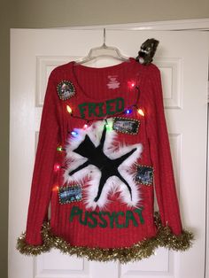 Fried Pussycat Ugly Sweater, Diy Christmas Vacation Sweater, Christmas Vacation Ugly Sweater Ideas, Whoville Photoshoot, Ugly Christmas Sweaters Ideas, Christmas Sweater Diy, Making Ugly Christmas Sweaters