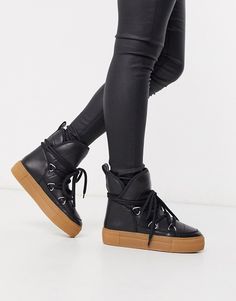 Boots 2023, Fashionable Snow Boots, Snow Boots, Winter Boots, Winter Boot, Must Haves, Winter Fashion, Autumn Fashion, Latest Trends