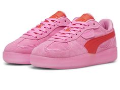 PRICES MAY VARY. Suede base. Synthetic leather formstrip, tongue and vamp underlays. Debossed and glossy printed PUMA branding on tongue, quarter panel flap and FOT. Textile sockliner with screen printed PUMA branding. Puma Palermo, White Puma, Cute Nike Shoes, Sneakers Puma, Casual Sneakers Women, Chic Living, Cute Nikes, Puma Sneakers, Puma Women