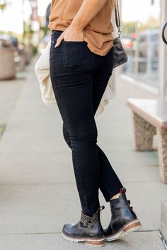 Your new go-to jeans have arrived! Easy to dress up or down, making them a staple piece in your wardrobe! Edgy Frayed Hem Jeans For Fall, High Rise Jeans With Pockets For Night Out, Everyday Frayed Hem Bottoms For Fall, Chic Non-stretch Dark Wash Jeans, Frayed Hem Bottoms For Fall, Frayed Hem Bottoms For Everyday Fall Wear, Everyday Bottoms With Frayed Hem For Fall, Casual Jeans For Fall Day Out, Everyday Fall Pants With Frayed Hem