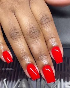 Short Work Nails Professional, Red Nails For Black Women, Normal Nails, Dior Nails, Red Gel Nails, New Years Nail Designs, Milky Pink, Ongles Nails, Acrylic Toe Nails