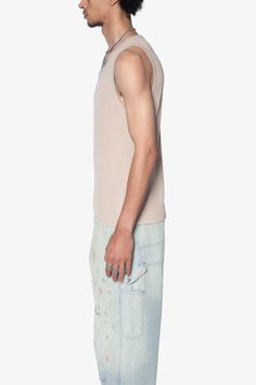 the Waffle Knit Tank is a 100% cotton tank is perfect as a base layer or worn alone. the tank features taping at the neck and arm openings, a flat hem, and is constructed in a ribbed material. details flat hem 100% ribbed cotton fabric Model is 6’0, 140 lbs and wears a size medium 140 Lbs, Knit Tank, Knit Tanks, Base Layer, Waffle Knit, Waffles, Cotton Fabric, Size Medium, Fabric