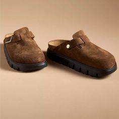 Brand New, Never Worn Birkenstock Papillo Chunky Boston Clog In Dark Tan. Eu Size 37 (7) And 38 (8) Available Brown Birkenstock Clogs, Chunky Clogs, Brown Birkenstock, Birkenstock Styles, Birkenstock Clog, Birkenstock Clogs, Clogs Heels, 2024 Style, Boston Clog