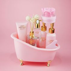 Free shipping and easy returns on Lovery Luxury Spa Kit, 18pc Pink Rose Relaxing Basket with Perfumes, Gua Sha and More. A spa gift basket is the perfect way to show someone specia Rose Body Lotion, Spa Basket, Luxurious Spa, Spa Gift Basket, Bath Gift Set, Rose Bath, Spa Set, Spa Products, Bath Gift